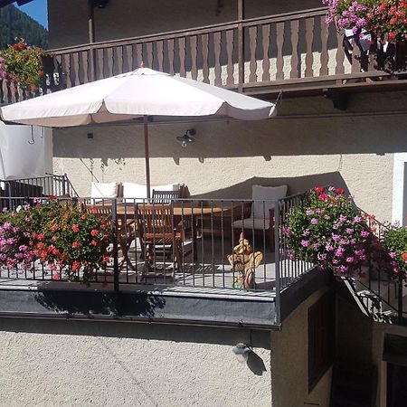 Maison Julie-Lungo La Via Francigena Etroubles Dış mekan fotoğraf