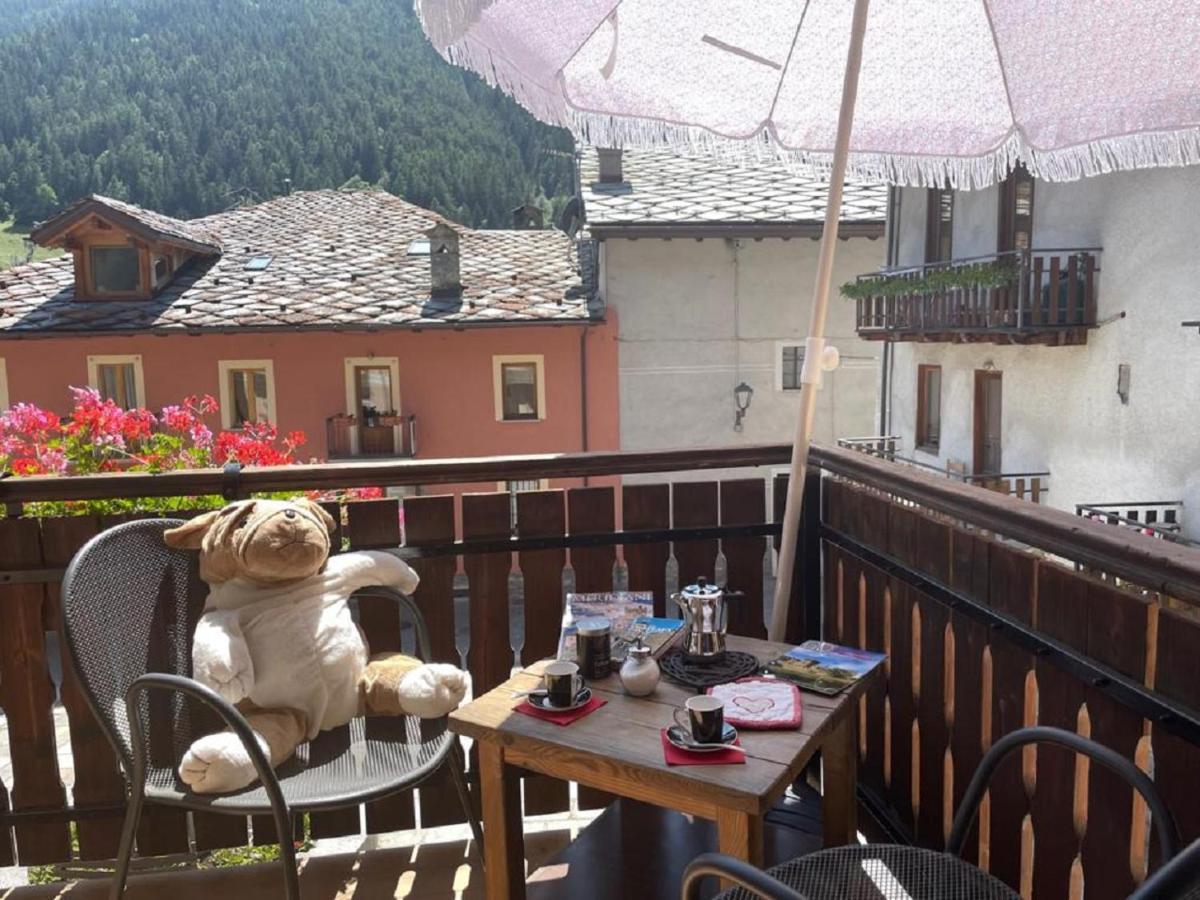 Maison Julie-Lungo La Via Francigena Etroubles Dış mekan fotoğraf