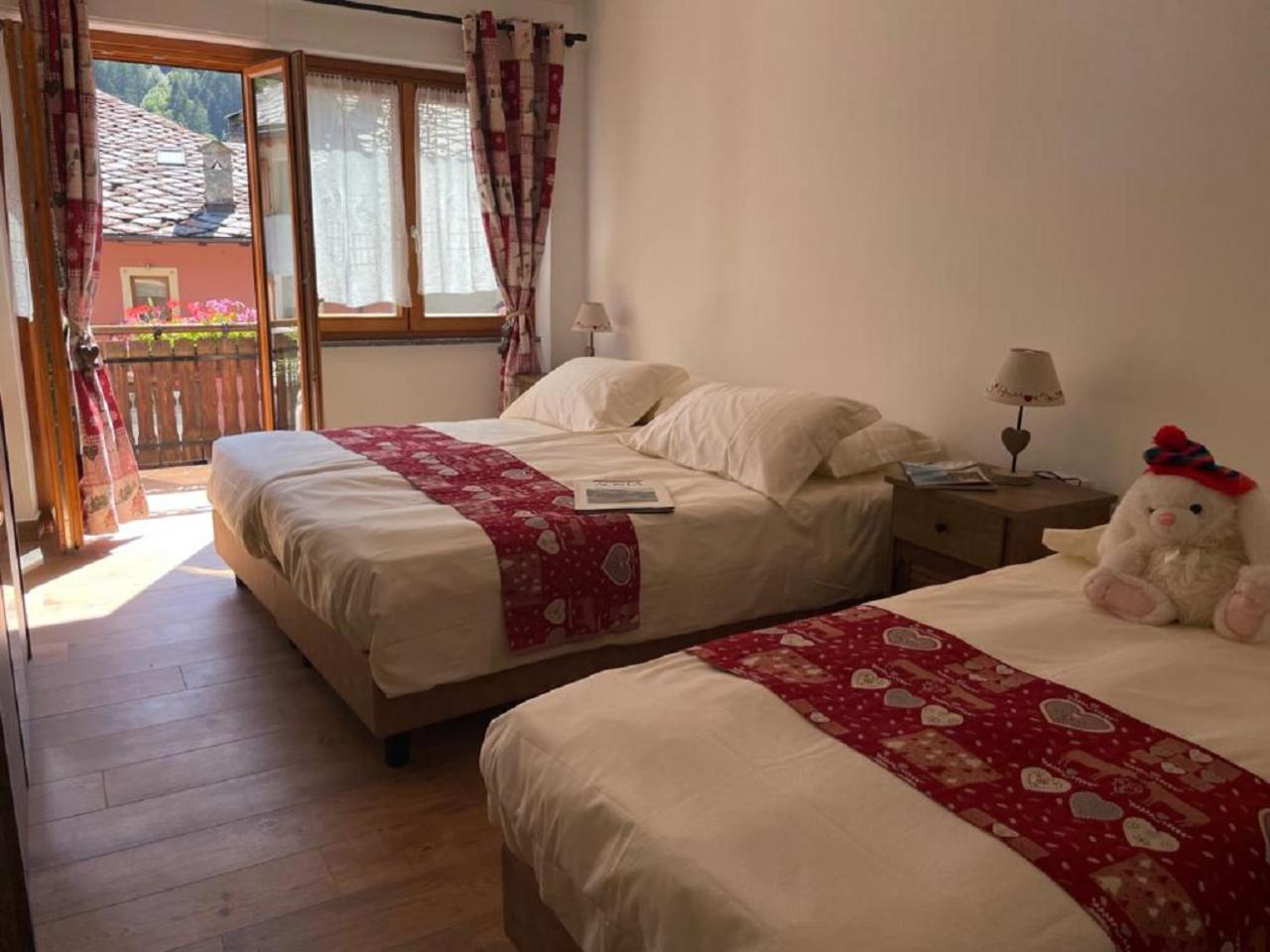 Maison Julie-Lungo La Via Francigena Etroubles Dış mekan fotoğraf