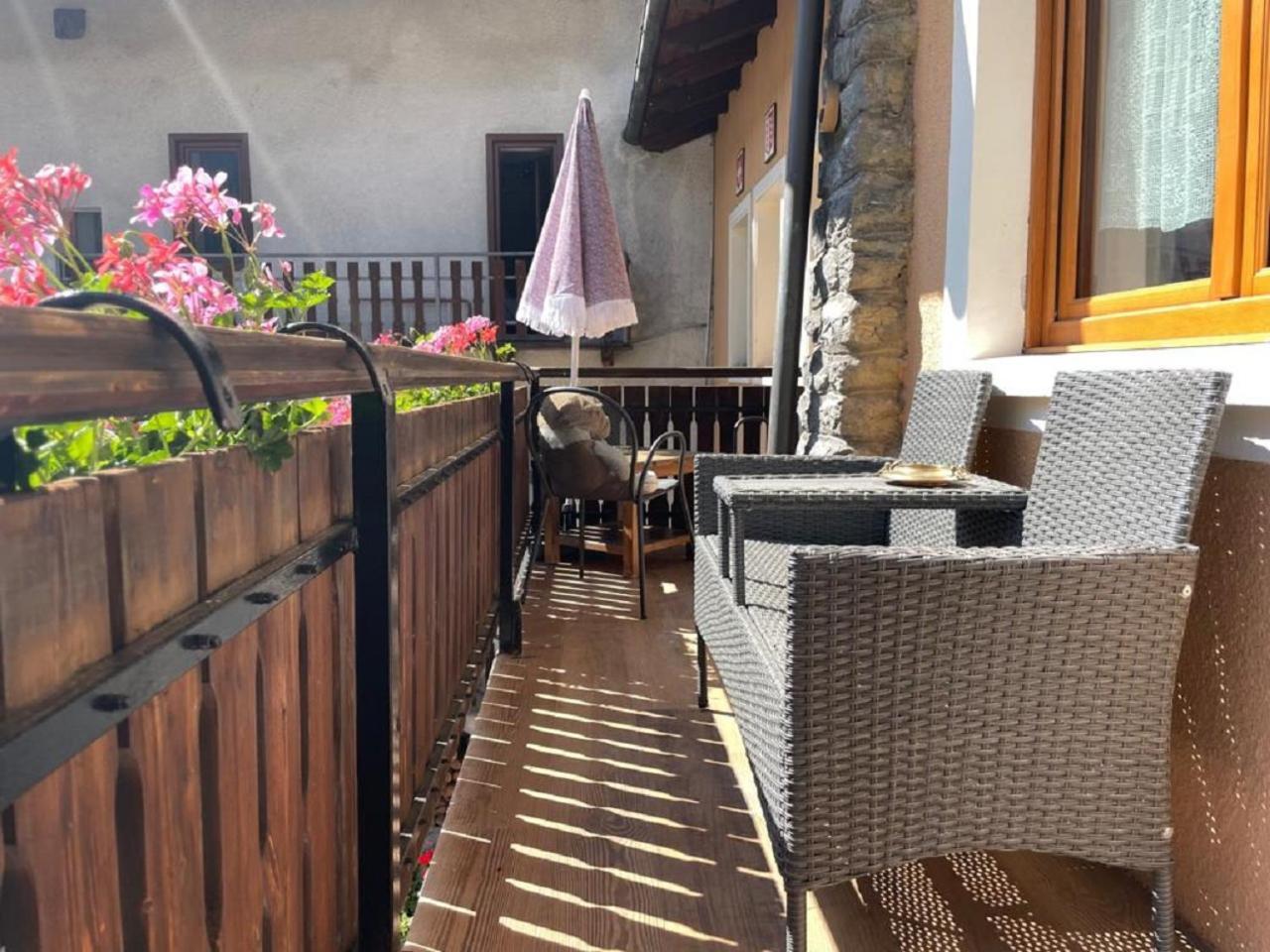 Maison Julie-Lungo La Via Francigena Etroubles Dış mekan fotoğraf
