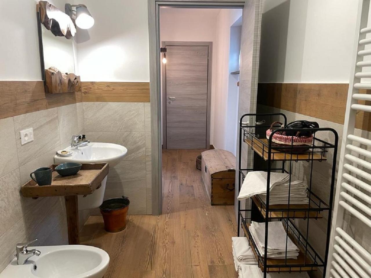 Maison Julie-Lungo La Via Francigena Etroubles Dış mekan fotoğraf