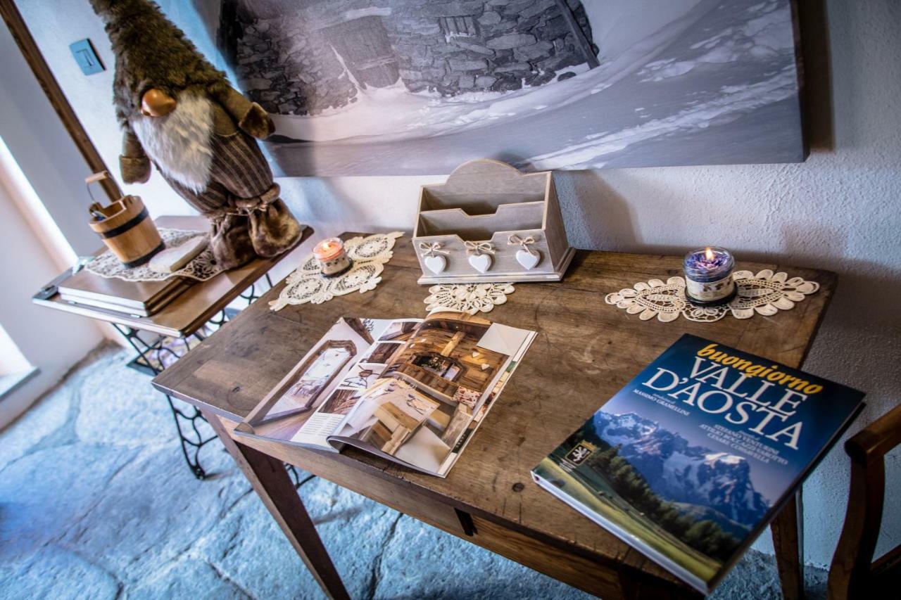 Maison Julie-Lungo La Via Francigena Etroubles Dış mekan fotoğraf