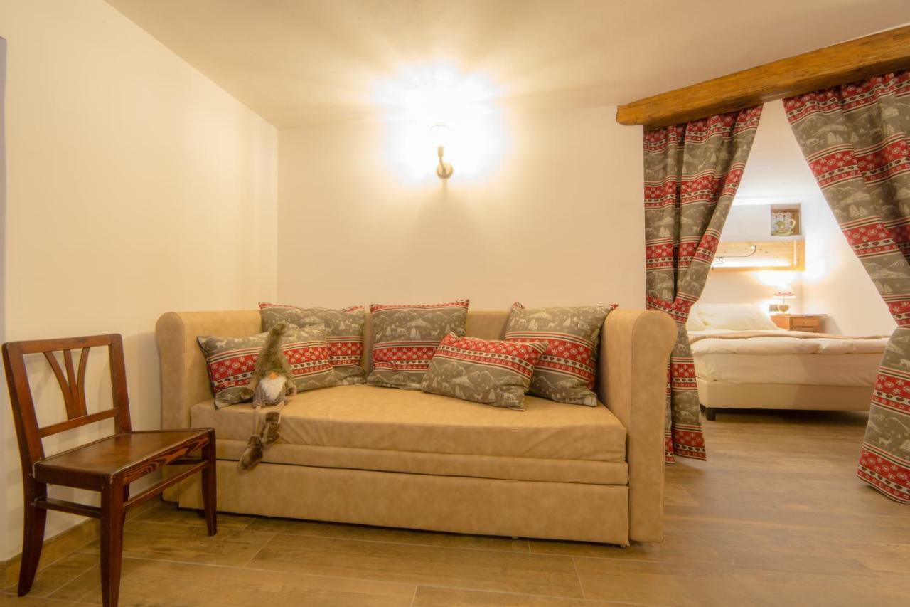Maison Julie-Lungo La Via Francigena Etroubles Dış mekan fotoğraf