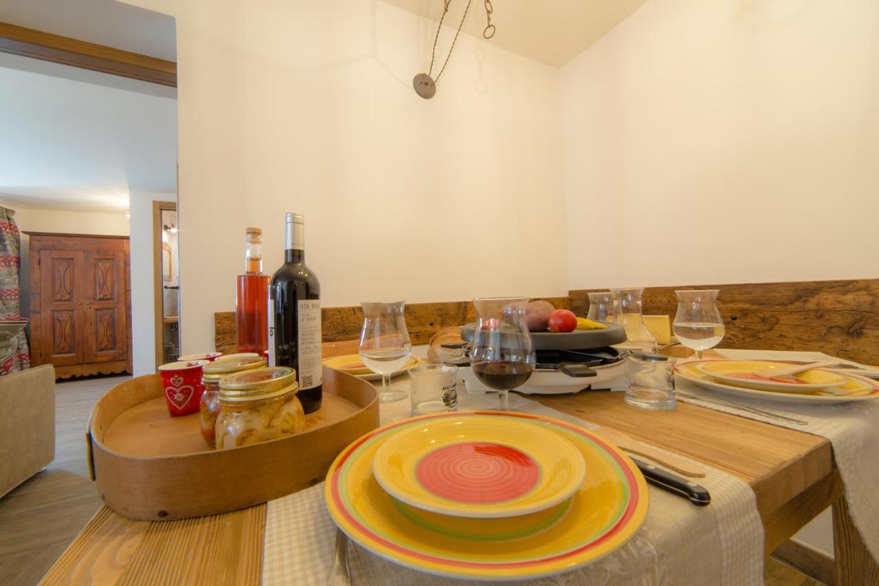 Maison Julie-Lungo La Via Francigena Etroubles Dış mekan fotoğraf